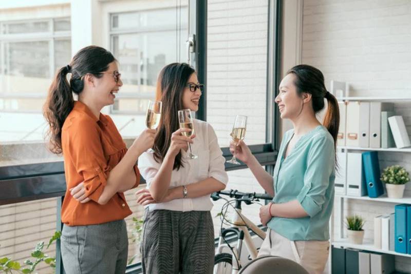 Mơ thấy đồng nghiệp 