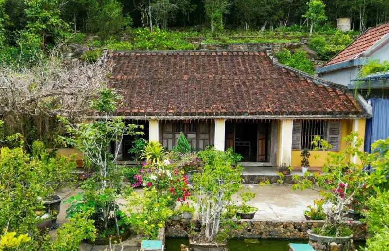 Tuyệt đối tránh xa những căn nhà có vật phẩm hoặc dấu hiệu trừ tà 