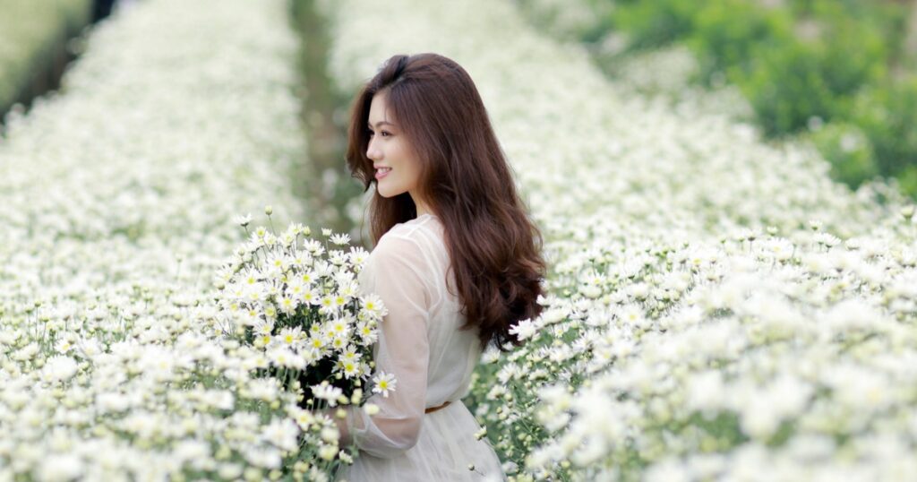 3 Đặc Điểm Nhận Biết Phụ Nữ Có Tướng Phá Tài